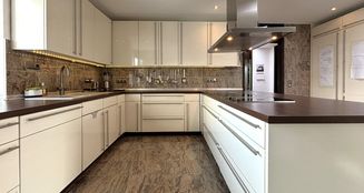 von_poll_real_estate_property_25152022_image_7