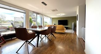 von_poll_real_estate_property_25152022_image_1