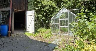 von_poll_real_estate_property_25152021_image_2