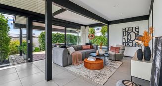 von_poll_real_estate_property_25152023_image_3