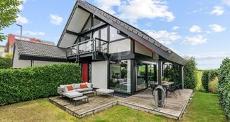 von_poll_real_estate_property_25152023_image_0