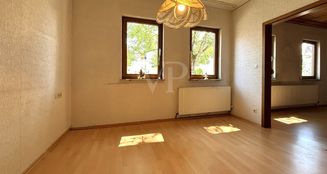 von_poll_real_estate_property_25152021-2_image_5