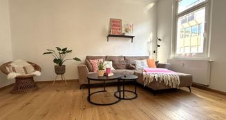 von_poll_real_estate_property_25152027_image_0