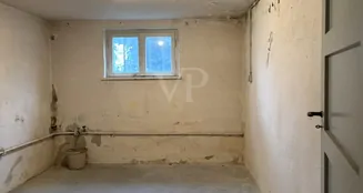 von_poll_real_estate_property_25152030_image_17