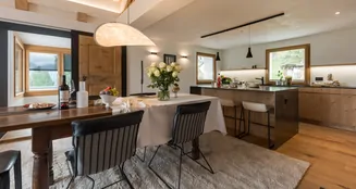 von_poll_real_estate_property_CH22007279DGG_image_1