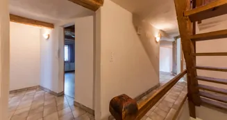 von_poll_real_estate_property_CH24007348B_image_5