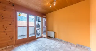 von_poll_real_estate_property_CH24007348B_image_6