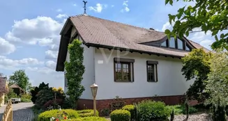 von_poll_real_estate_property_25317017_image_0