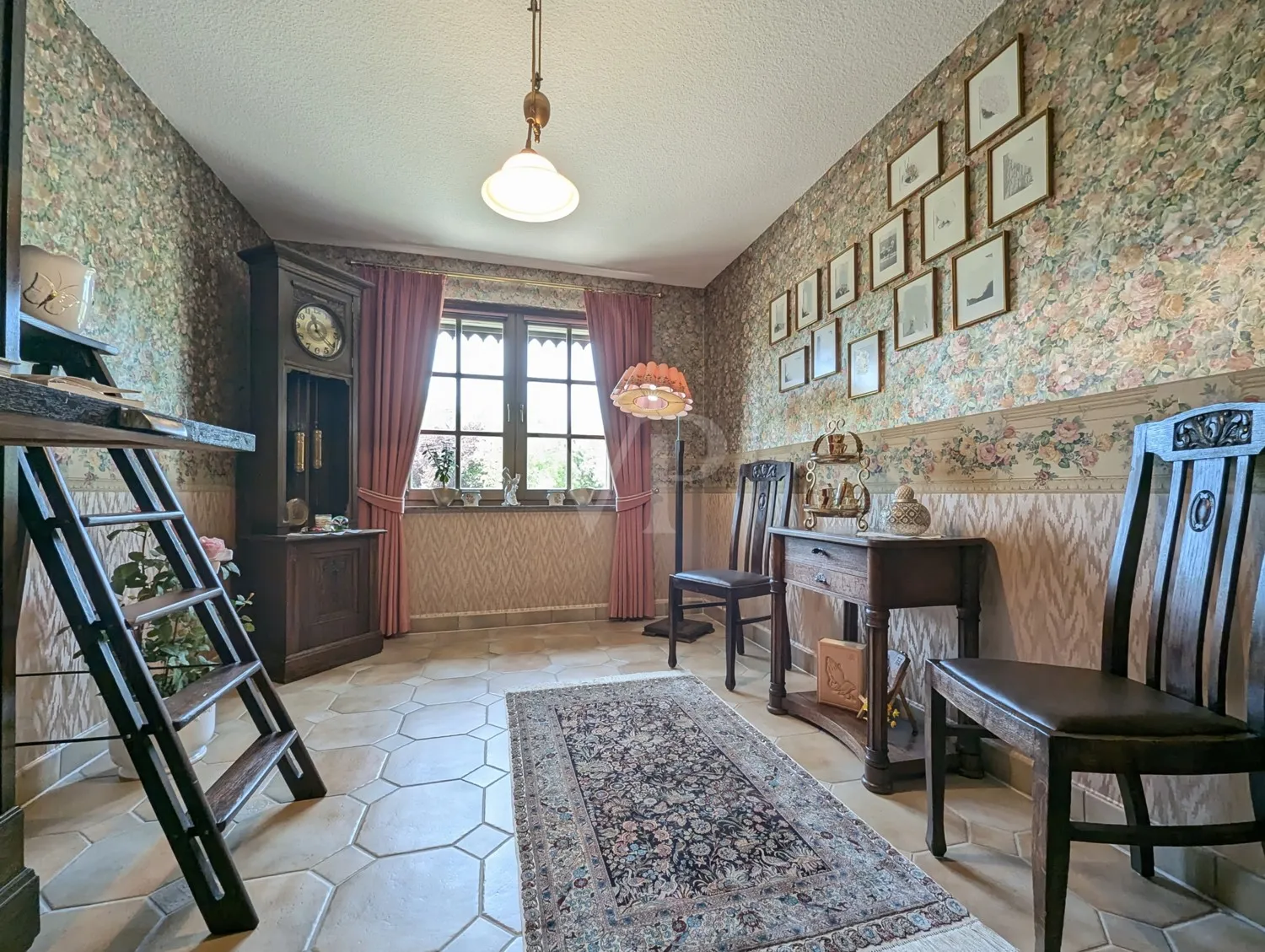 ARBEITEN / BIBLIOTHEK