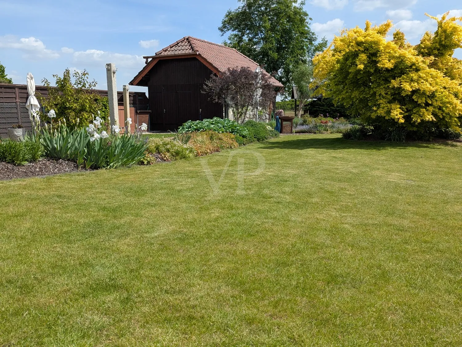 GRUNDSTÜCK MIT SCHEUNE