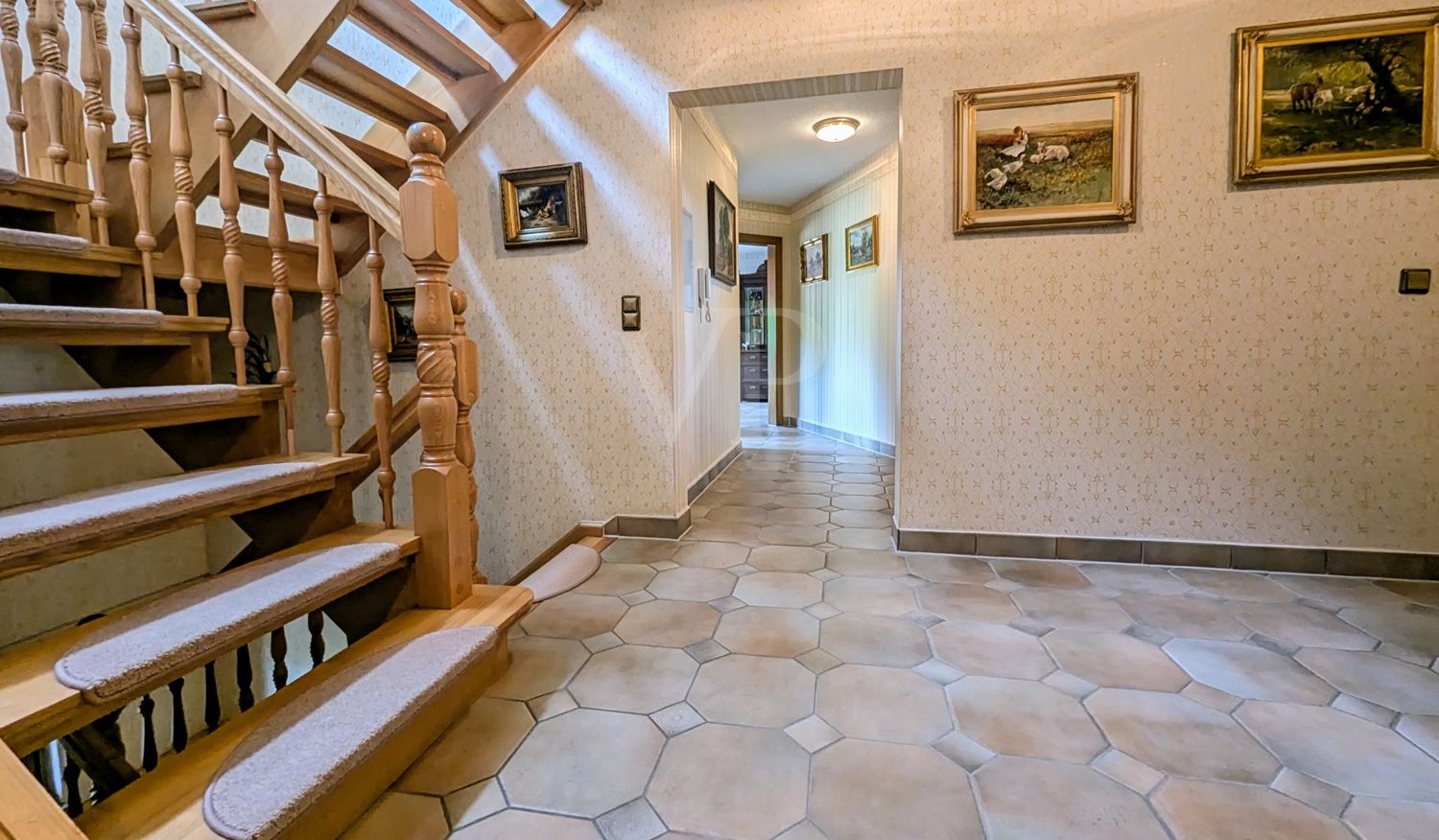 FLUR / TREPPE