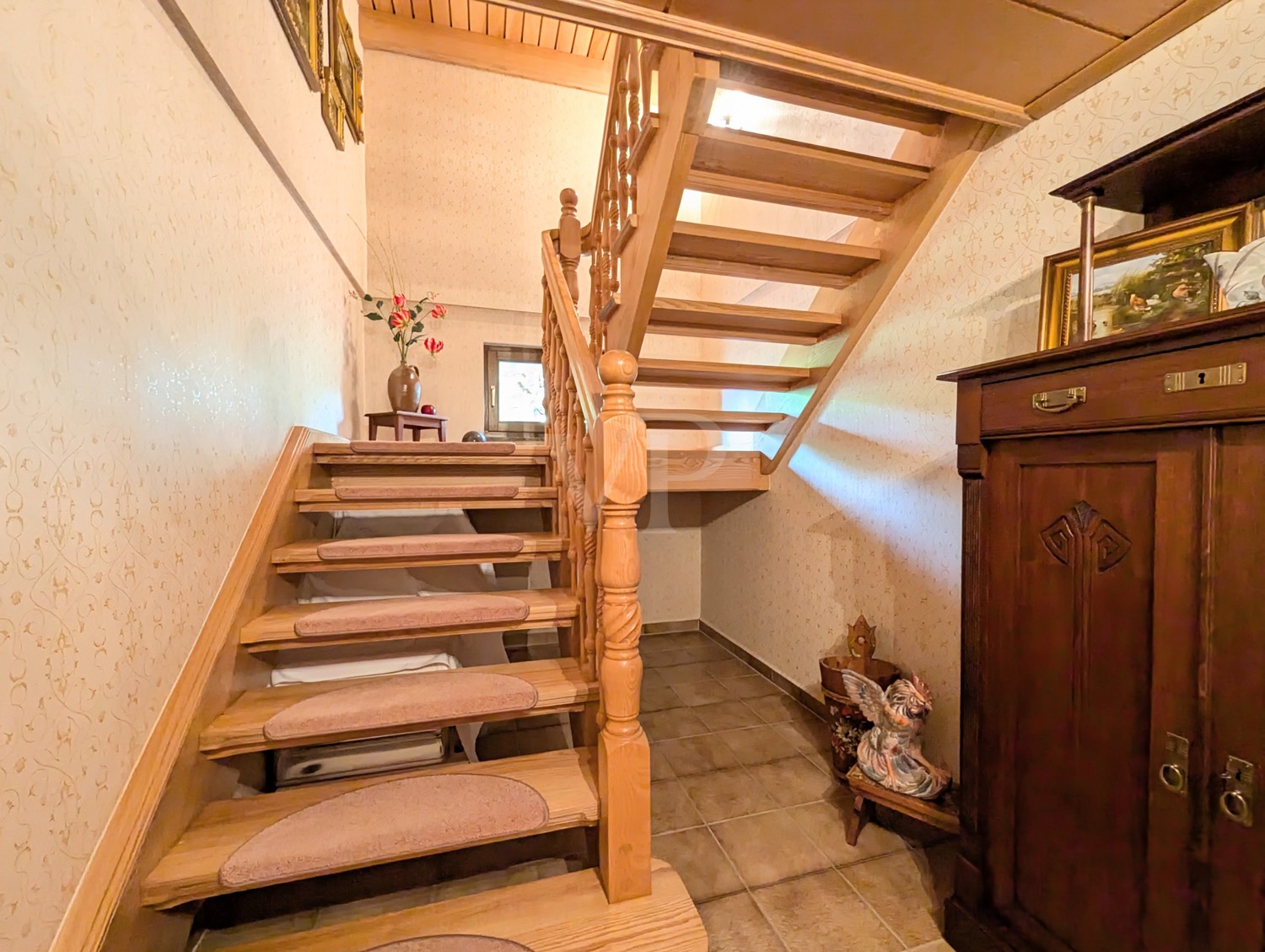 TREPPE IN DAS KG