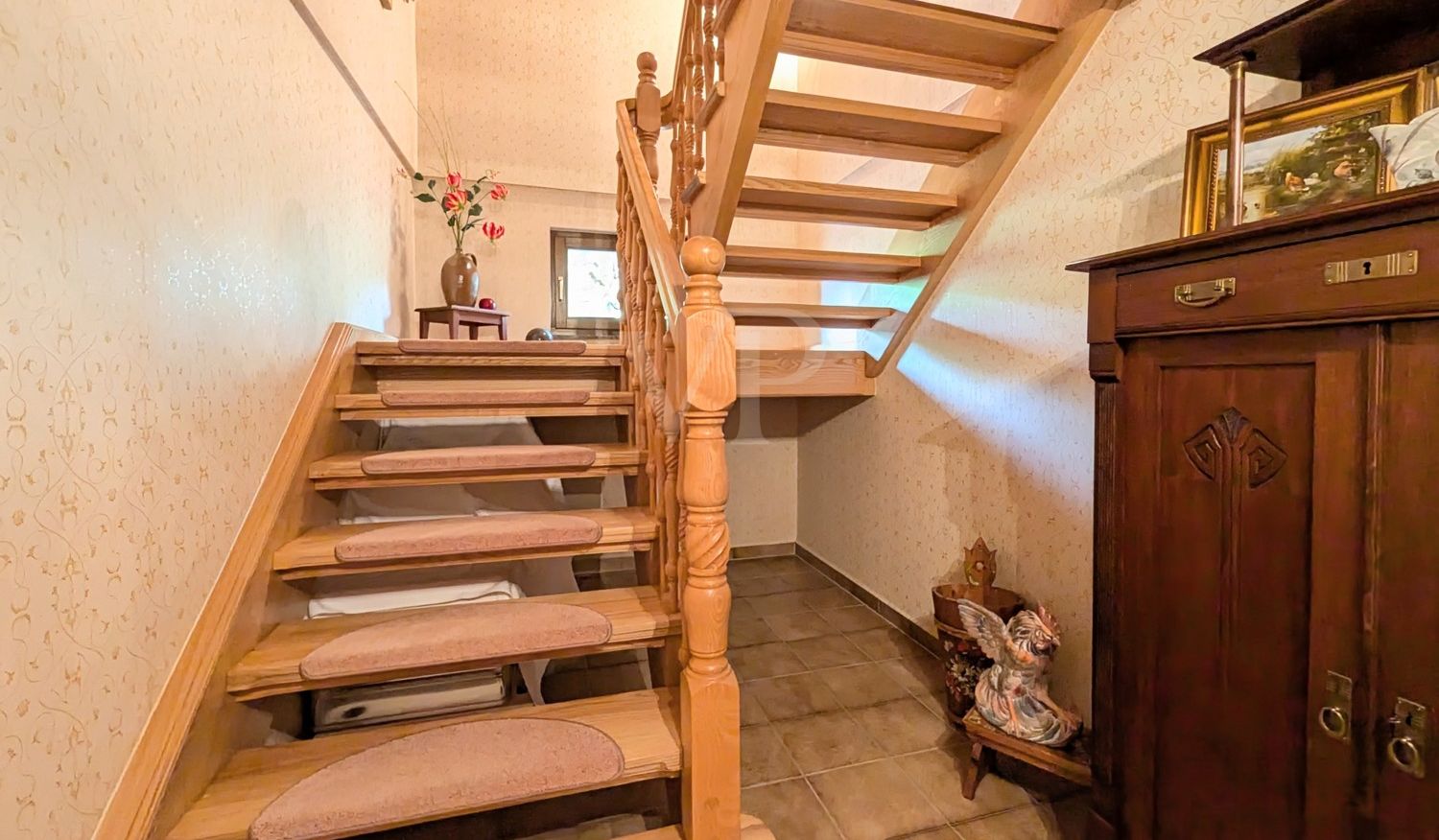 TREPPE IN DAS KG