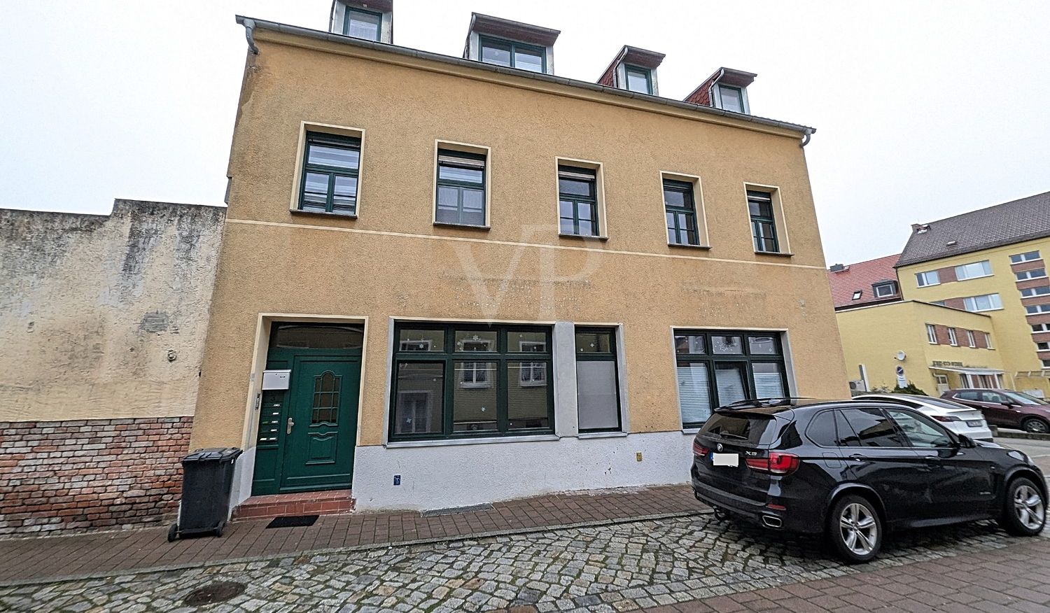 VORDERANSICHT
