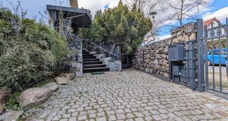 von_poll_real_estate_property_25317013_image_1