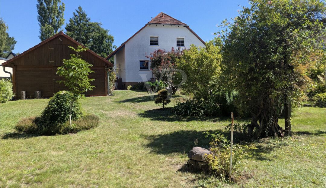 HAUS MIT GRUNDSTÜCK
