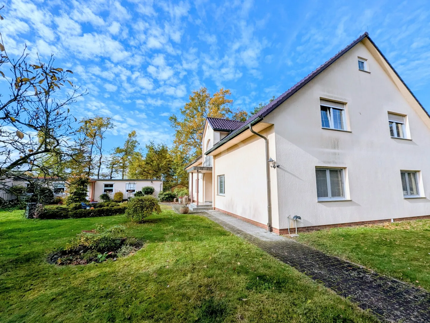 ZWEIFAMILIENHAUS