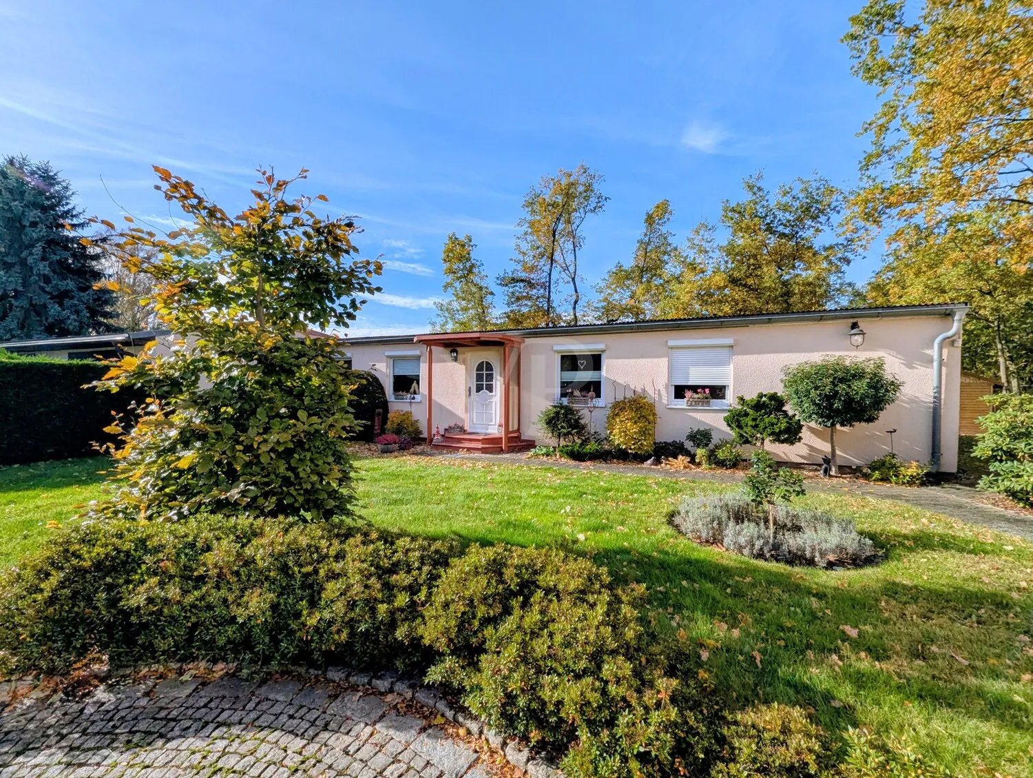 BUNGALOW
