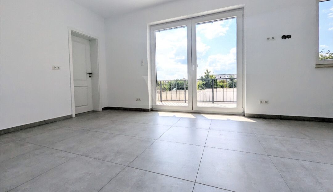 ZUGANG ZUM BALKON