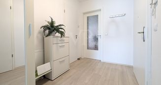 von_poll_real_estate_property_25317030_image_4