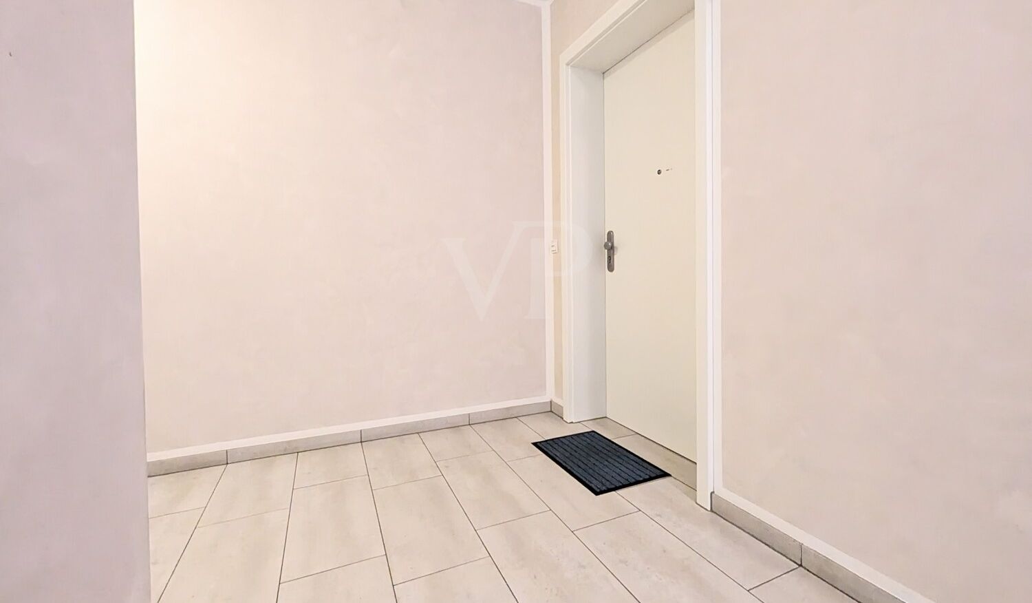 WOHNUNGSEINGANG