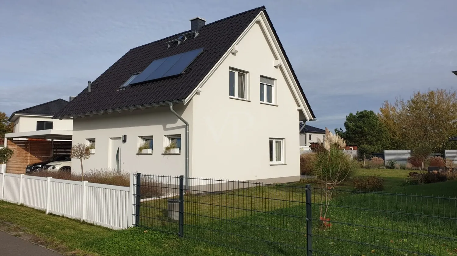 VORDERANSICHT