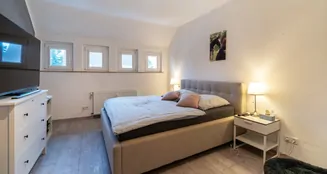 von_poll_real_estate_property_24336035d_image_21