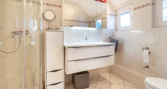 von_poll_real_estate_property_24336035d_image_17