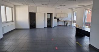 von_poll_real_estate_property_23336040_image_0
