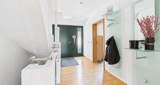 von_poll_real_estate_property_25336028_image_5