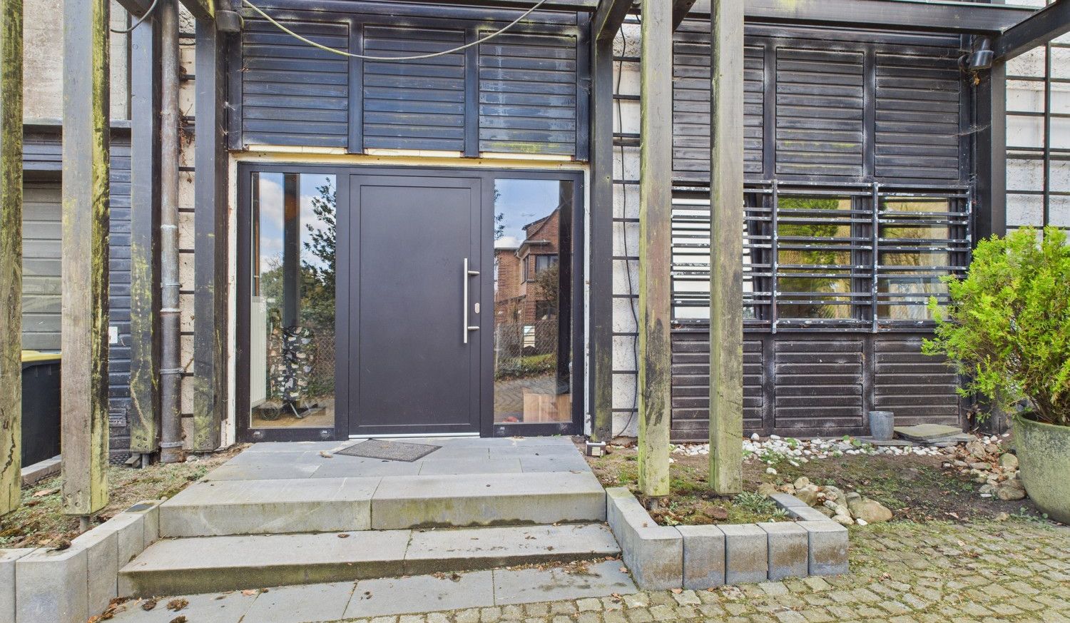 Eingang_Souterrainwohnung