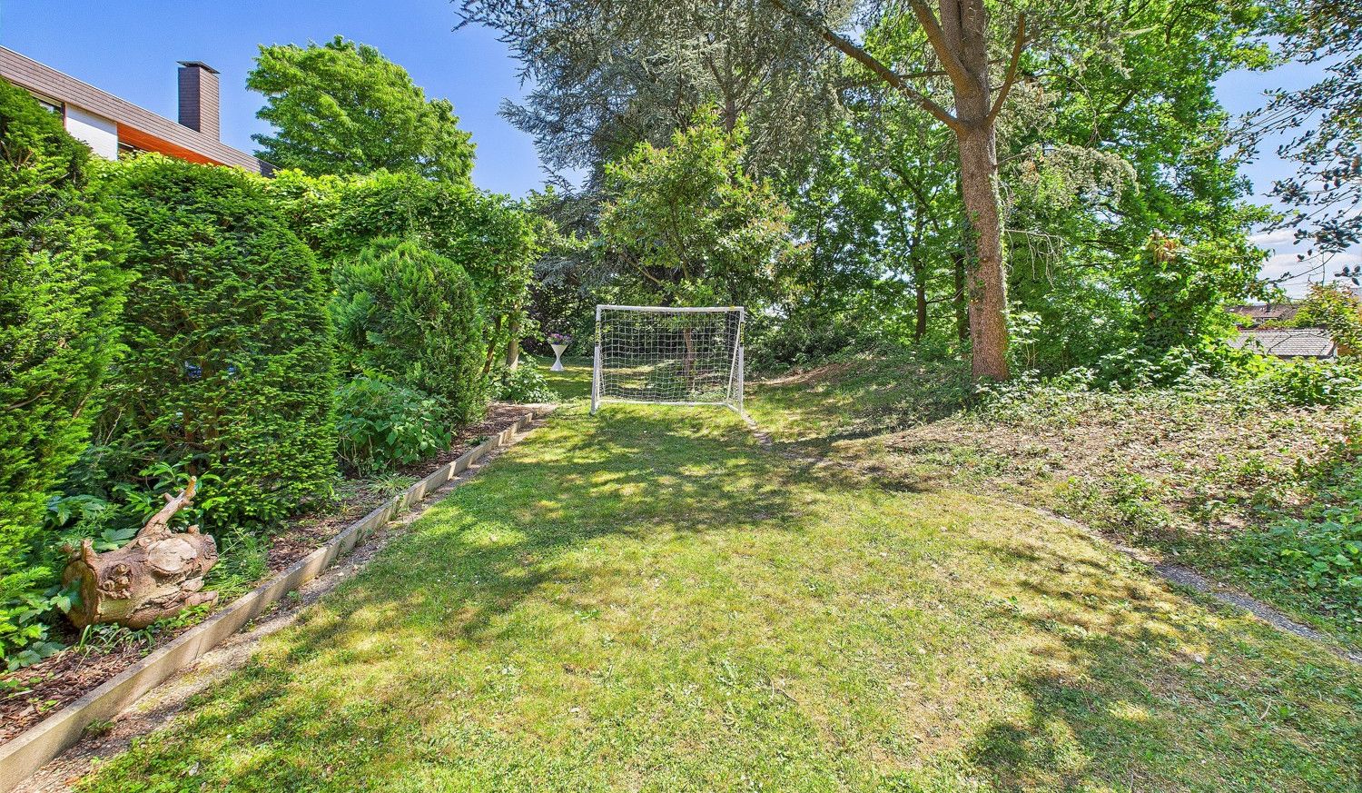 weiterer Gartenteil