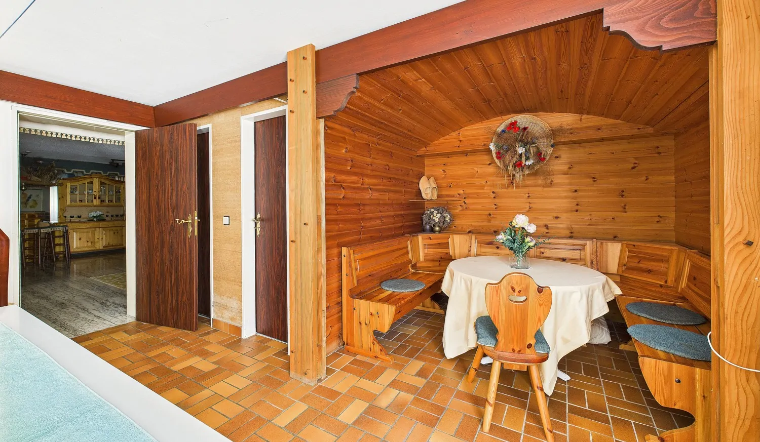 mit gemütlicher Sitzecke