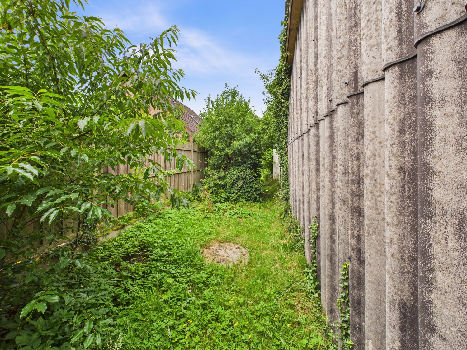 Außenansicht_rechte_Seite_Lagerhalle