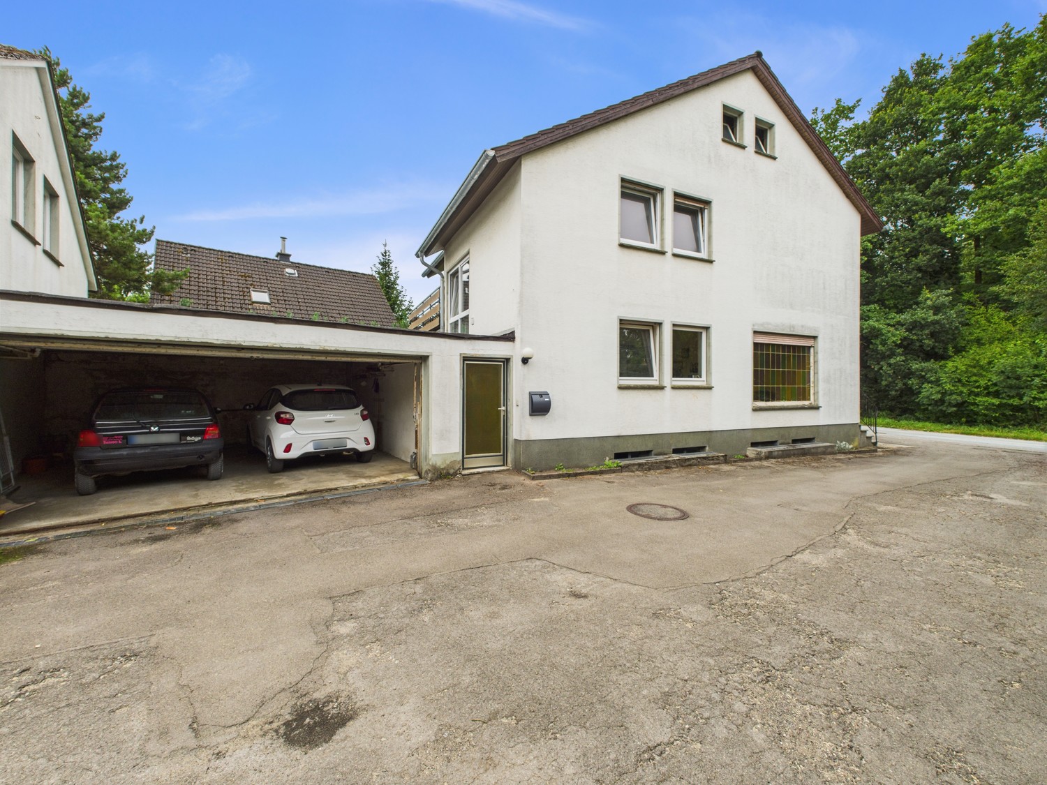Außenansicht_Garage_Wohnhaus