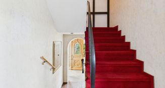 von_poll_real_estate_property_25292005_image_10