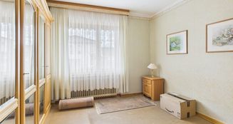 von_poll_real_estate_property_25292005_image_6