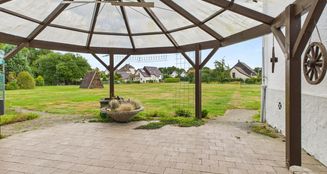 von_poll_real_estate_property_25292005_image_14