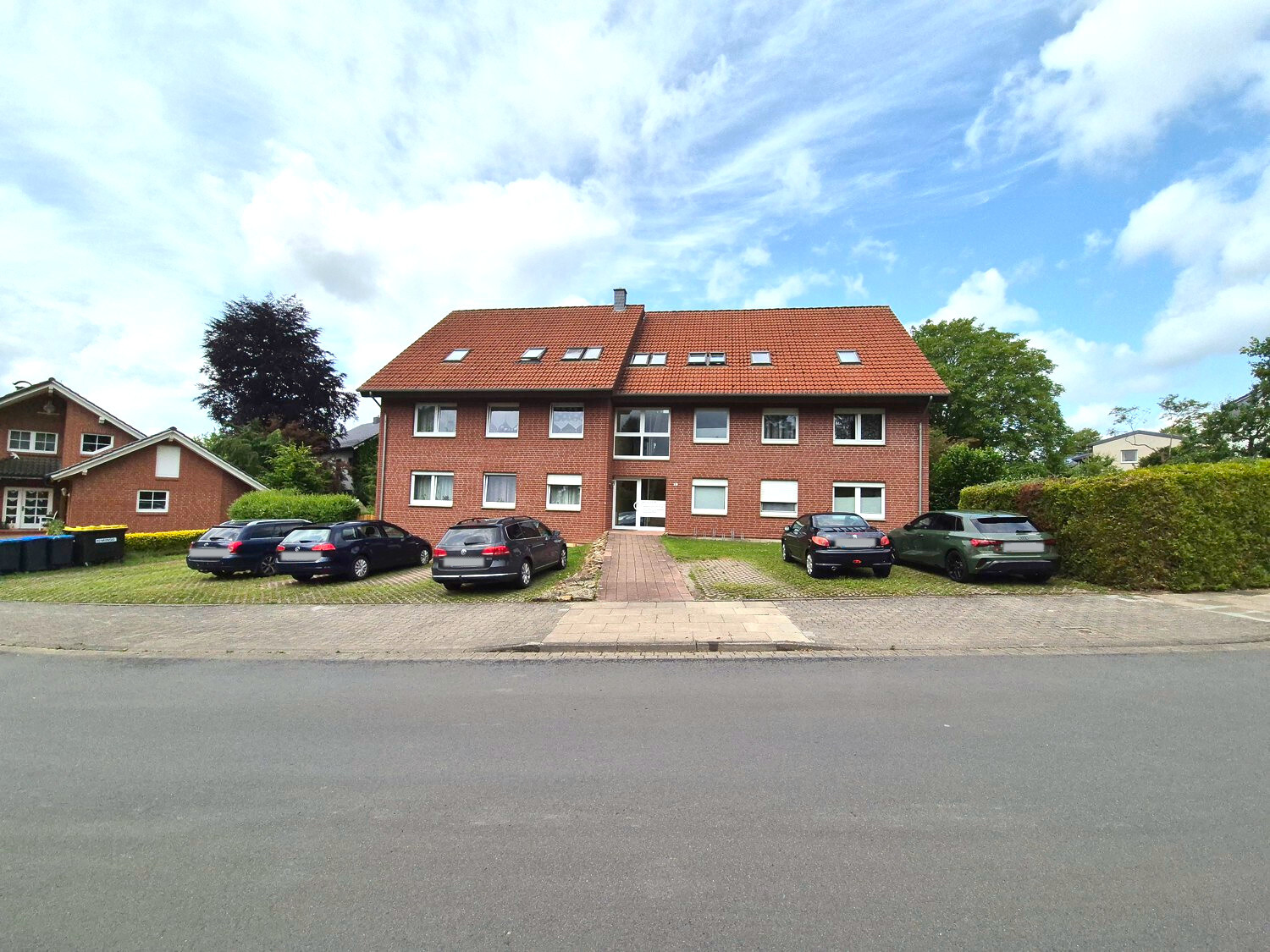 Außenansicht_Straßenseite