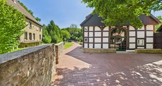 von_poll_real_estate_property_25336031_image_1