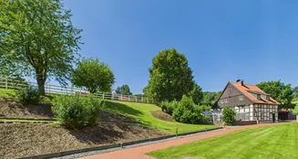 von_poll_real_estate_property_25336031_image_0