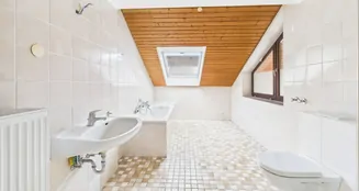 von_poll_real_estate_property_25292003_image_8