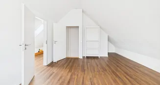 von_poll_real_estate_property_25336059_image_16