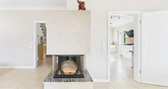 von_poll_real_estate_property_25292006_image_6