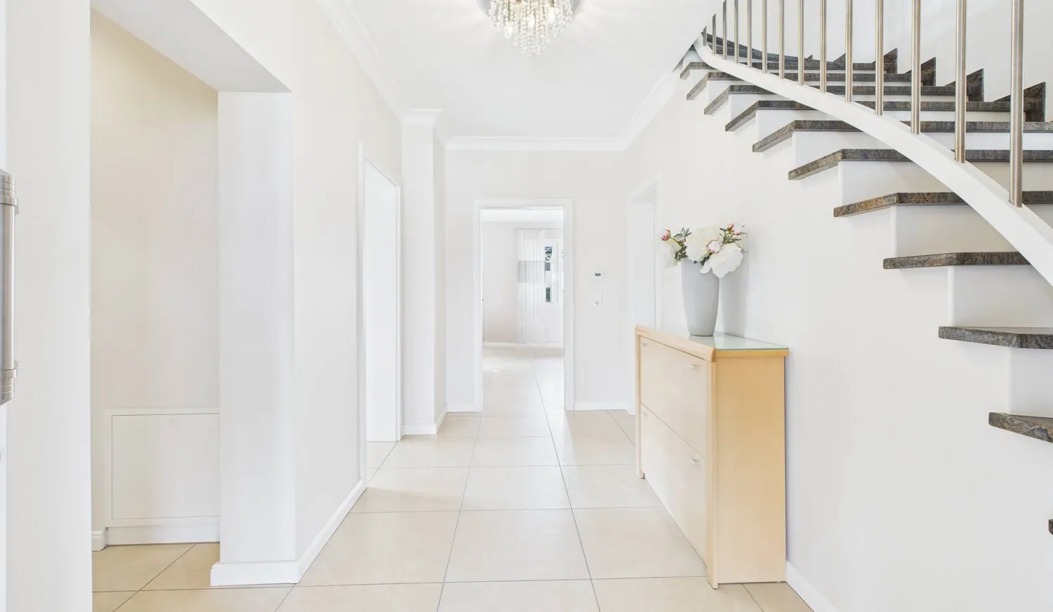 Stilvolle Fabrikantenvilla mit modernem Wohnkomfort