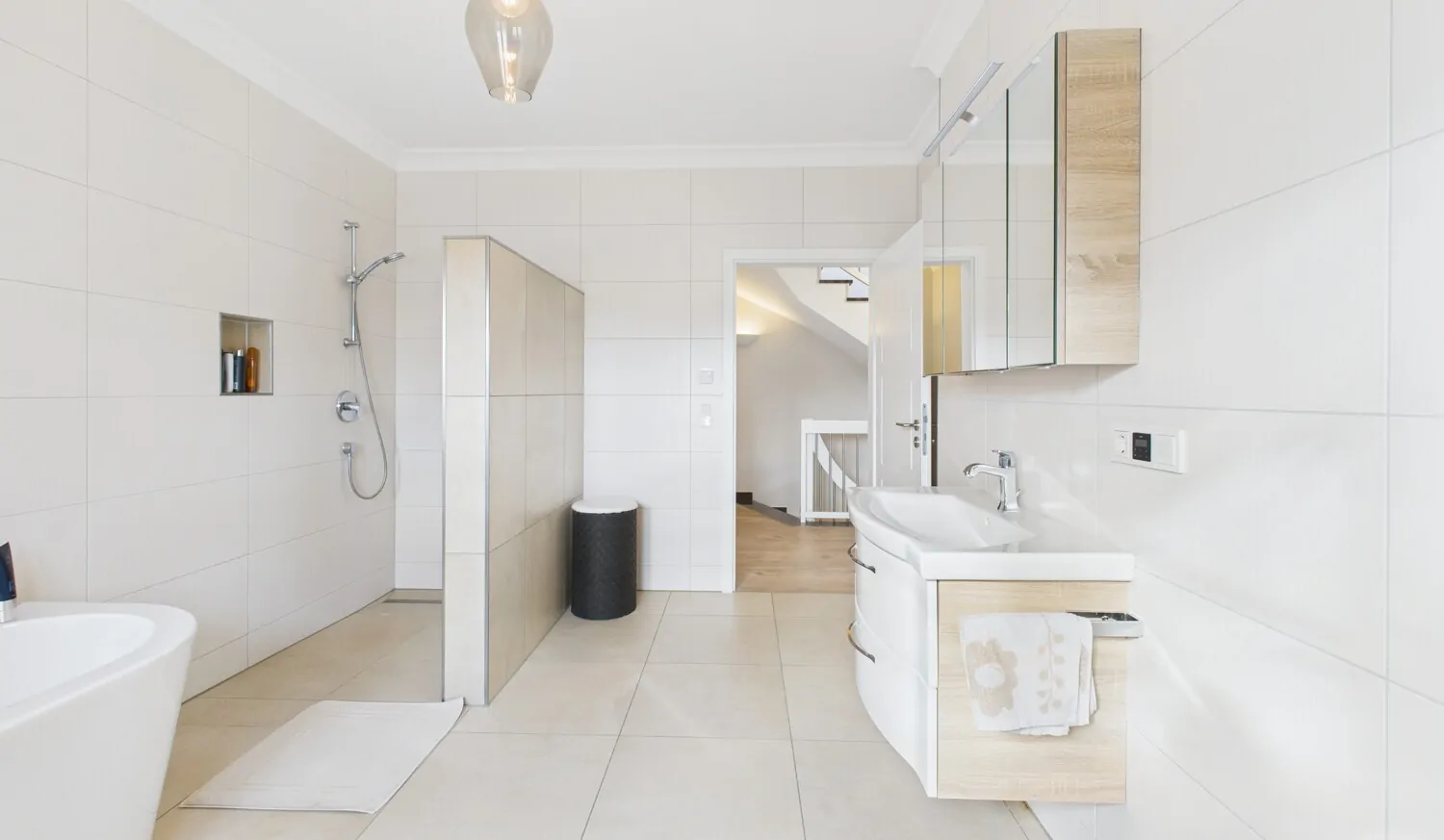 Stilvolle Fabrikantenvilla mit modernem Wohnkomfort