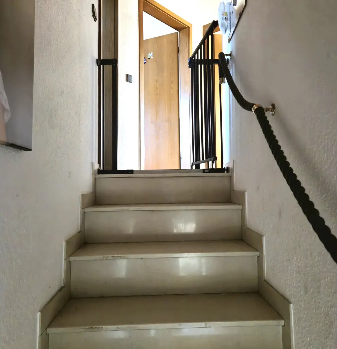 Treppenaufgang zum Dachgeschoss