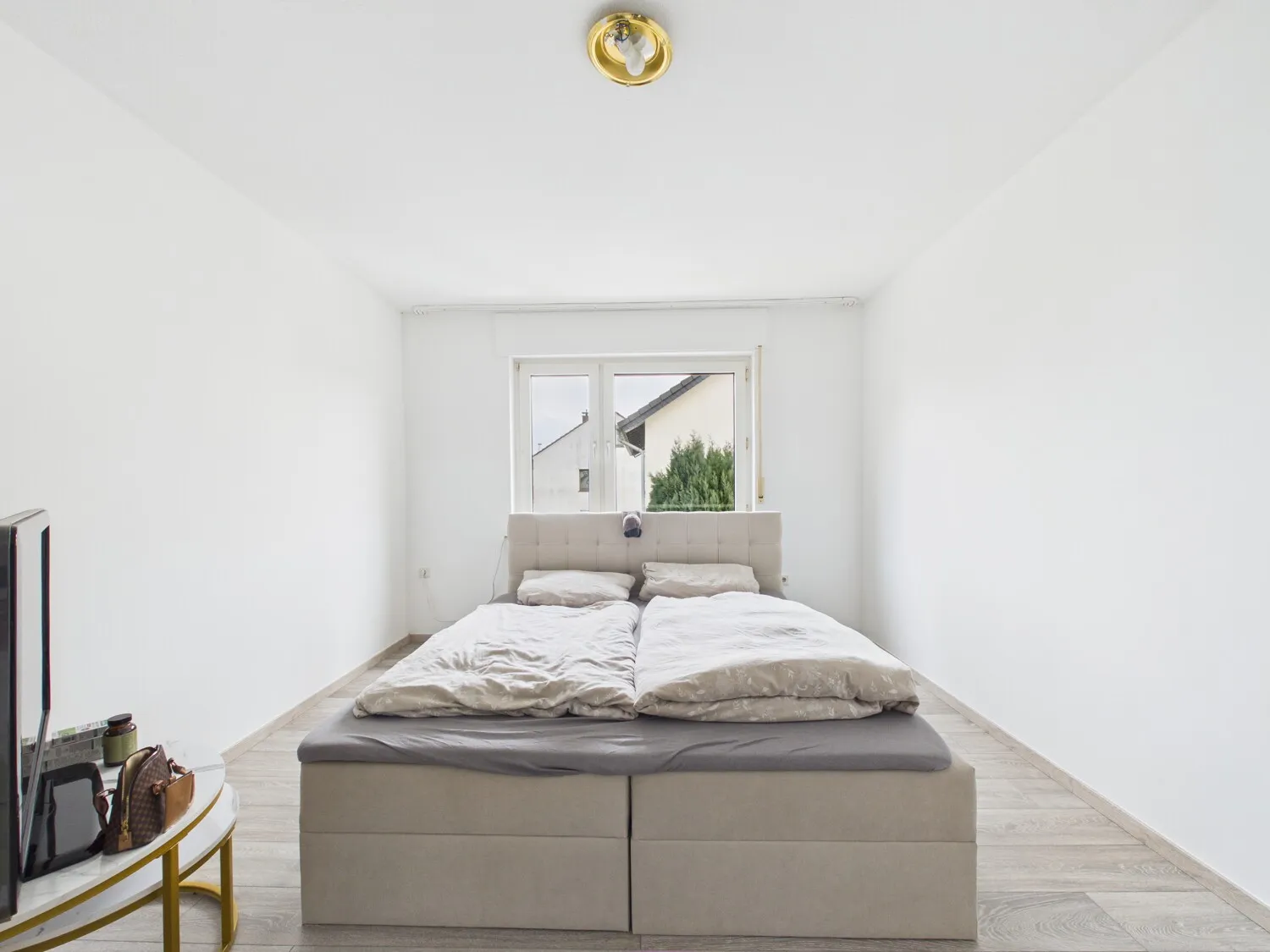 Schlafzimmer 2 OG
