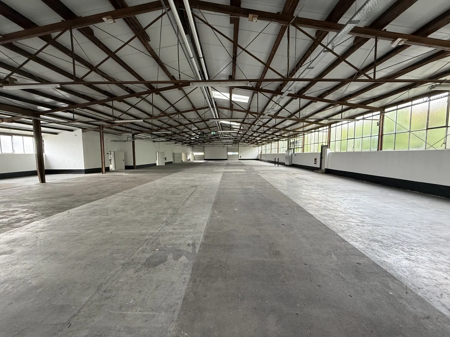 Halle 1