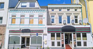 von_poll_real_estate_property_25389011_image_0